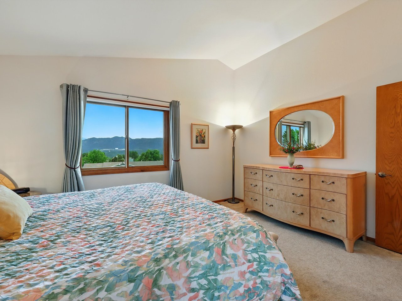 440 Torrey Pines Way