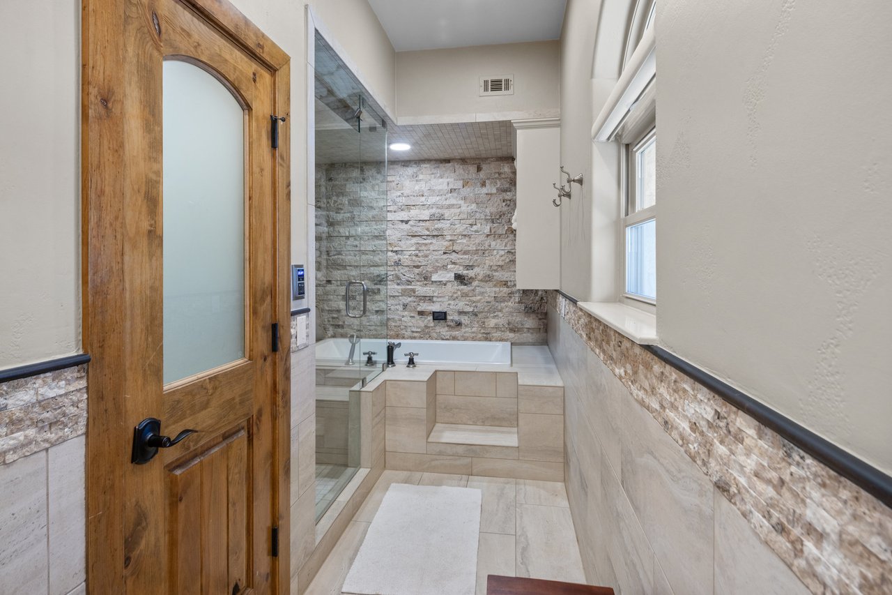 1450 Los Escondidos ST