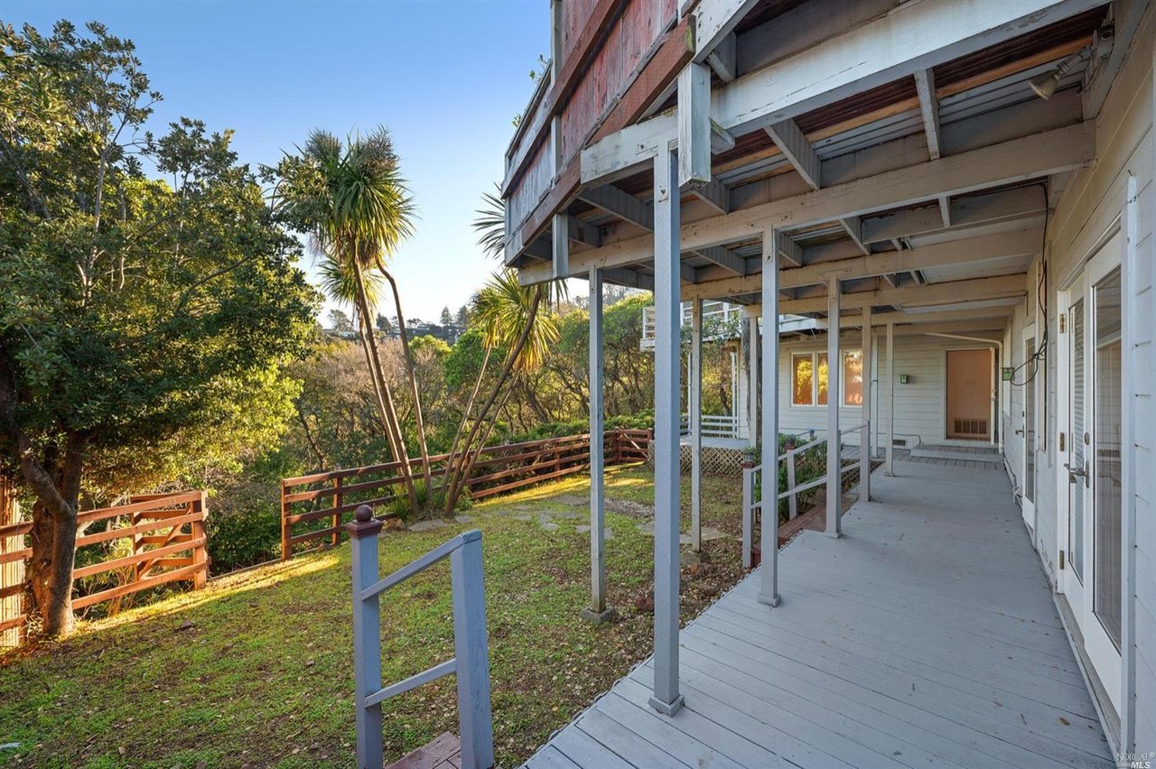 75 Monte Mar Dr