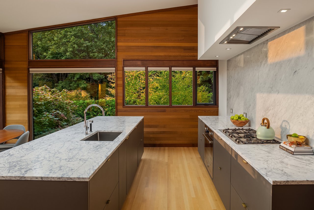 4343 W McLaren Street