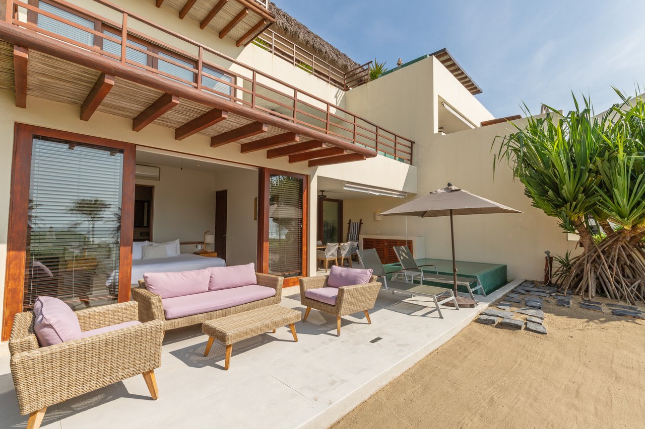 Marea Beachfront Villa B7