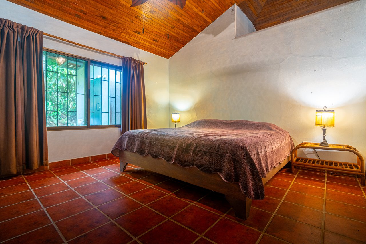 Castillo Puesta del Sol, Escalares - 