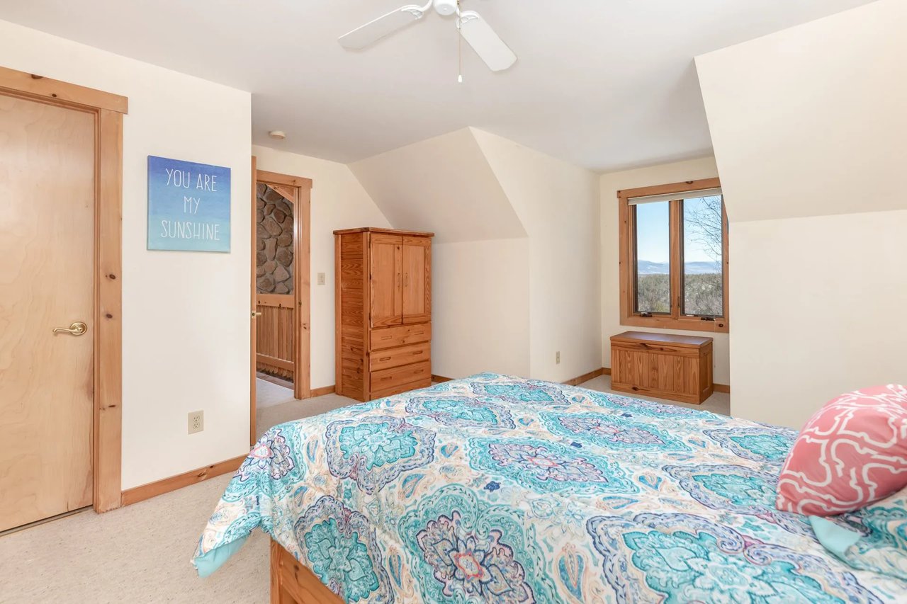 83 Mountain Vista Dr