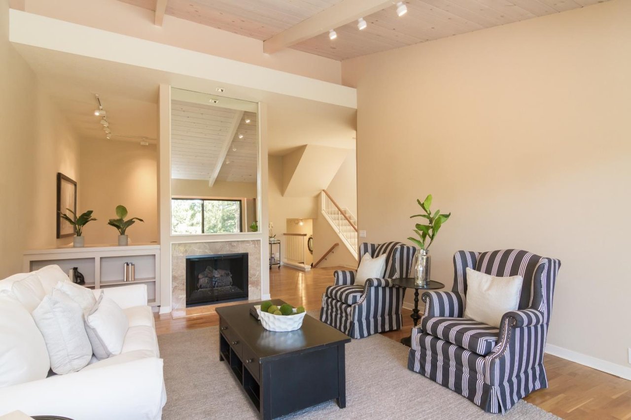 186 Sand Hill Cir