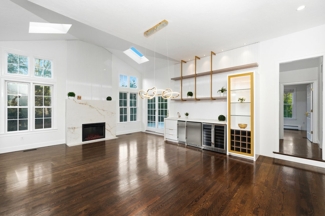 25 Collins Rd