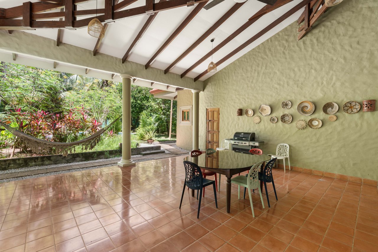 Casa El Coco | Modern Beach Retreat Steps from the Sand in Palm Beach Estates