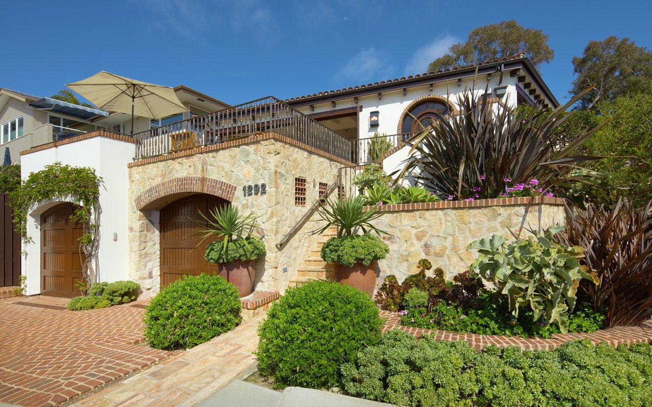 1292 Cliff Drive