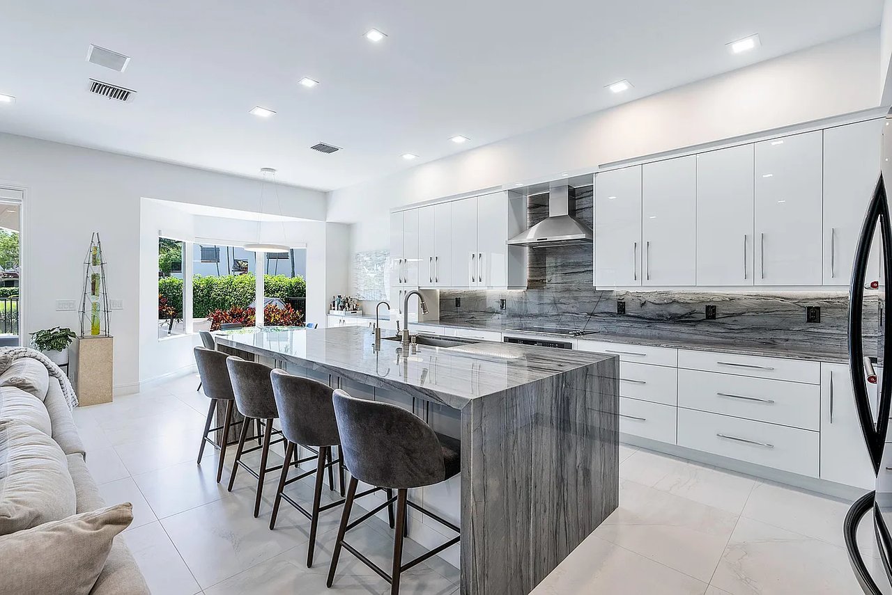 1401 Estuary Trl