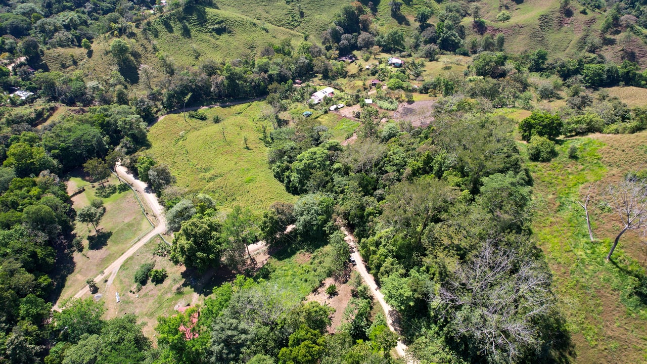 Private Mountain Sanctuary in Costa Rica awaits