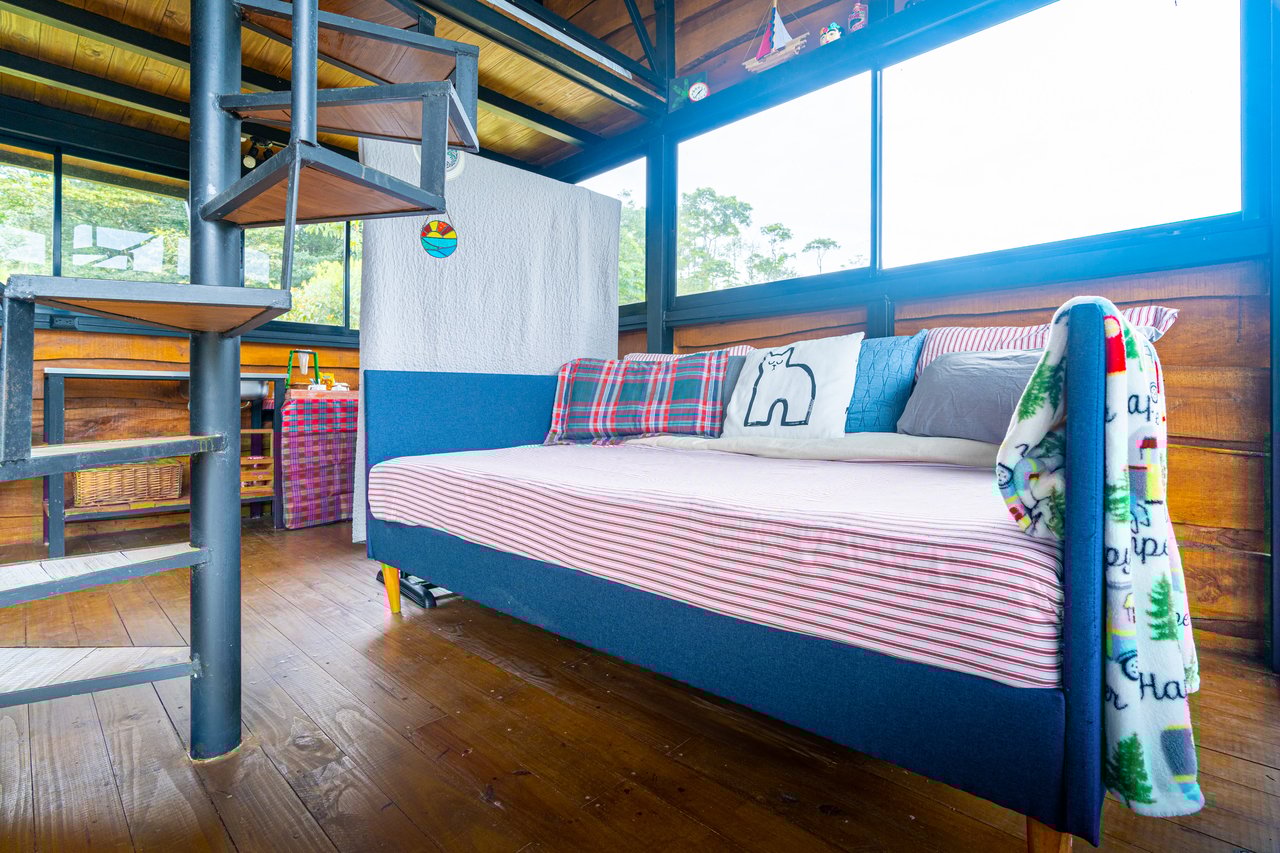 Off Grid Cabin - San Vito with Amazing Mountain Views