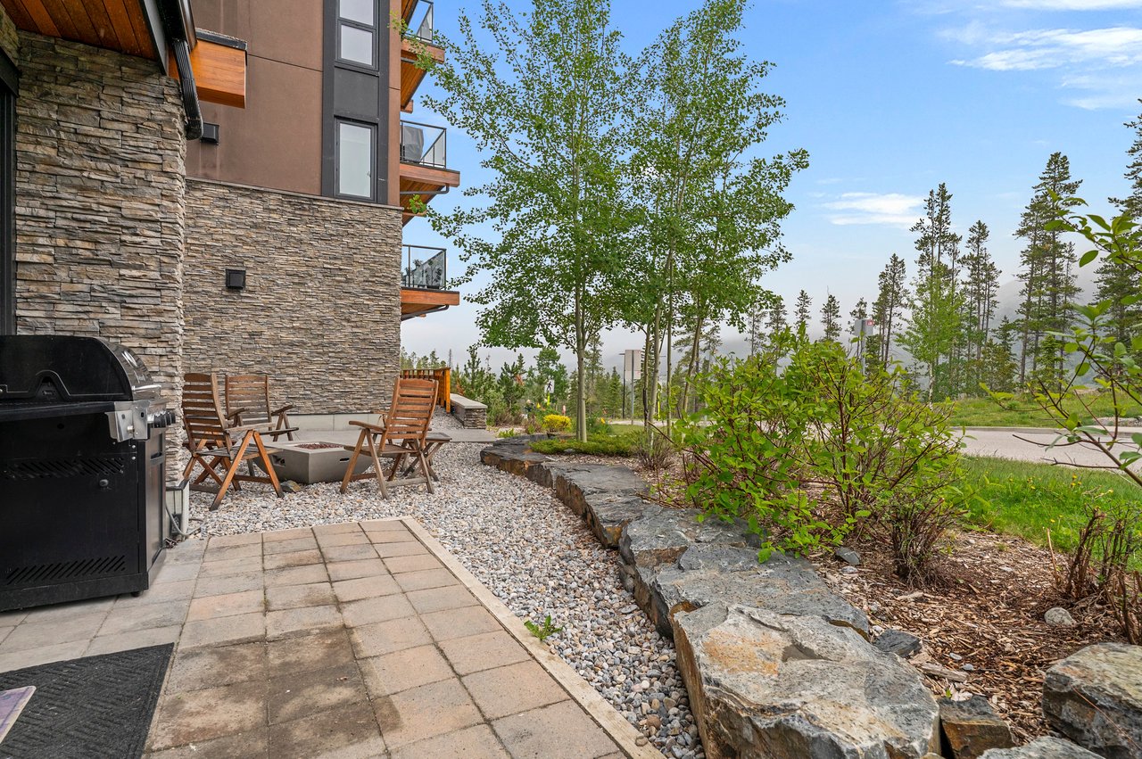 101A Stewart Creek Rise Unit: 101