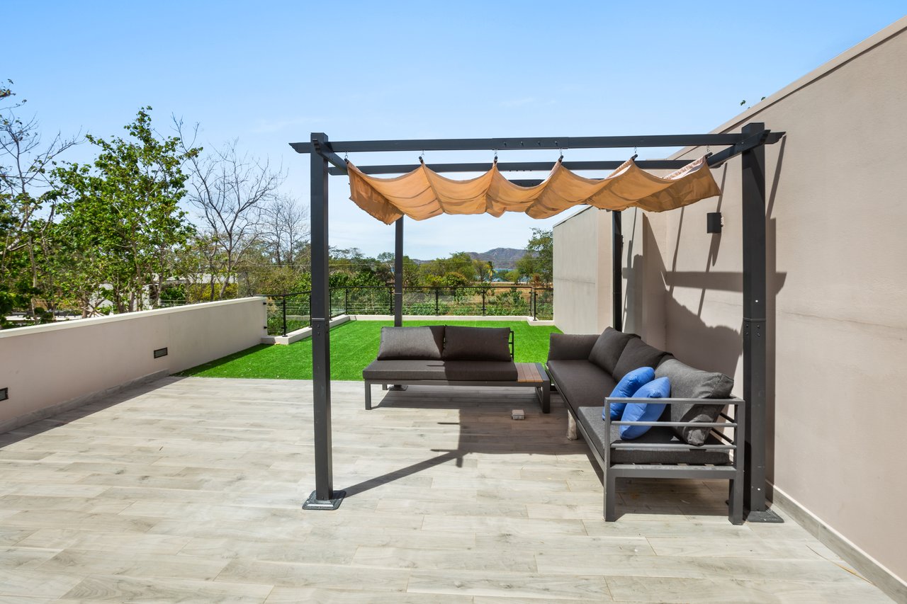 Flamingo Estates Luxury Home | Modern 4-Bed Retreat with Pool & Rooftop Terrace Near Beach & Marina