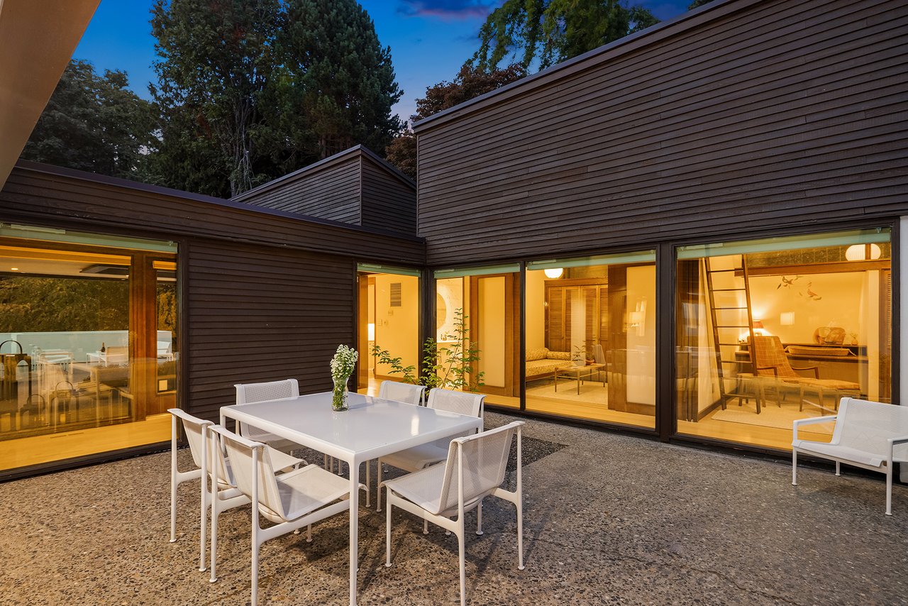 4343 W McLaren Street