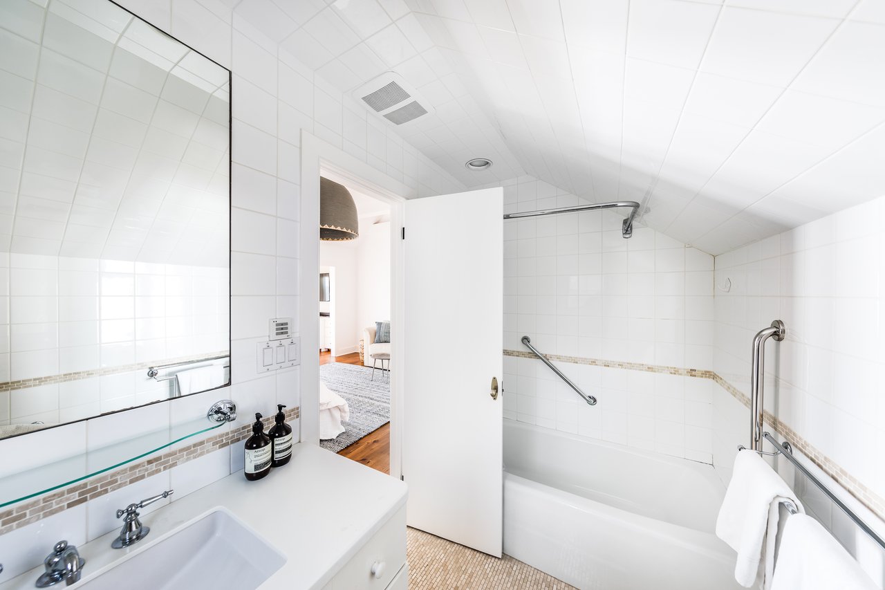 644 Old Montauk Highway, Montauk