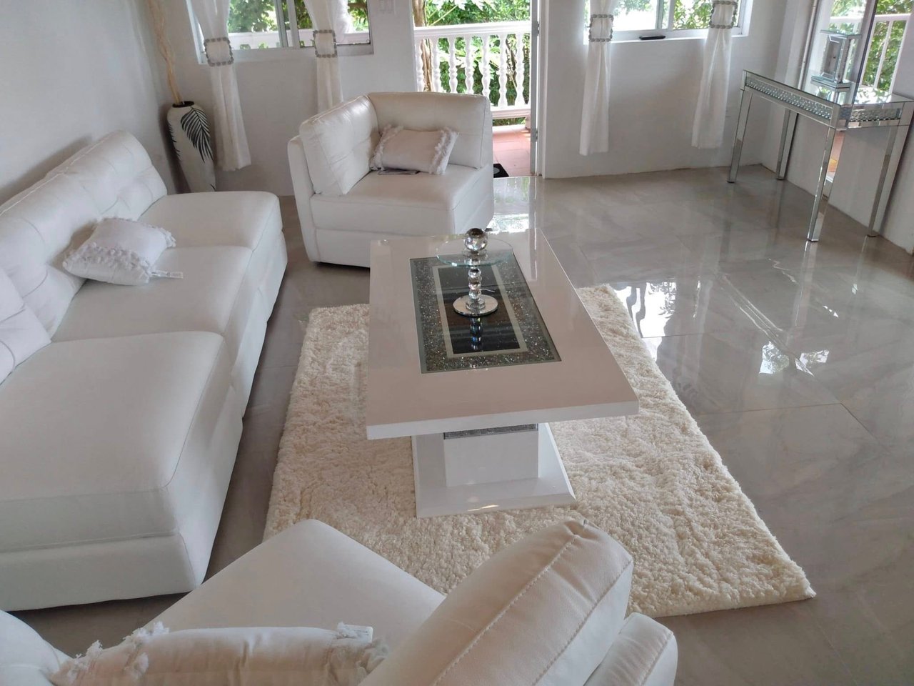 1122 Harrigan Estate 2 Bedroom Apartment