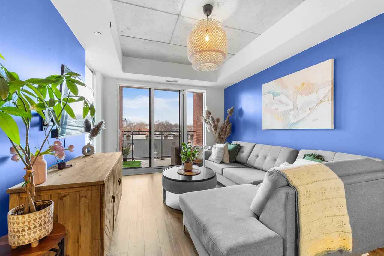 665 Queen Street East Suite 301