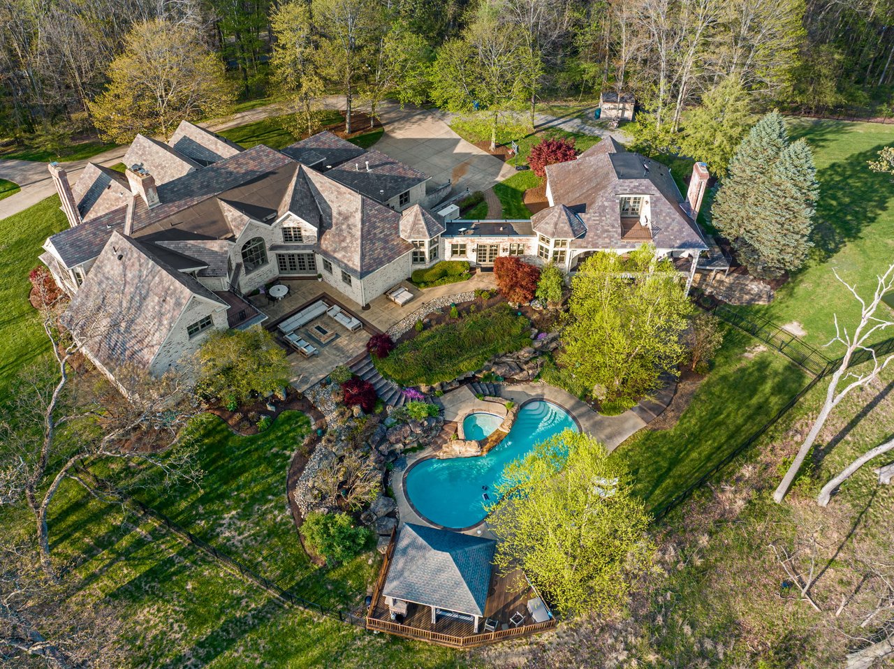 Sewickley Hills Luxury Estate on 10 Acres