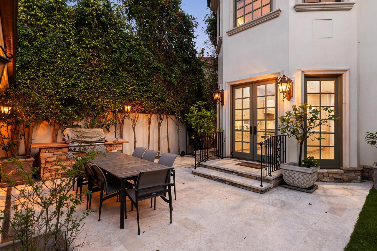 327 22nd St, Santa Monica