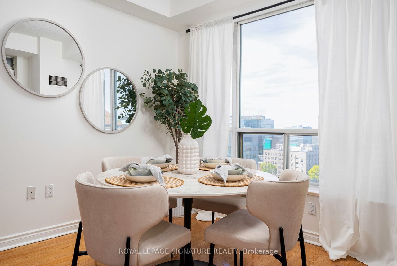 PENTHOUSE FOR DOWNTOWN LIVING 