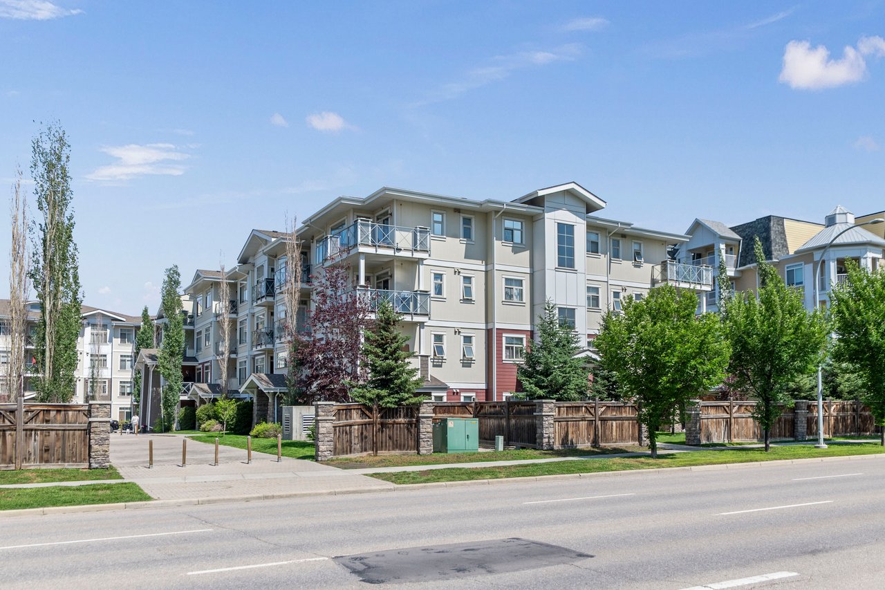 22 Auburn Bay Link SE Unit: 306