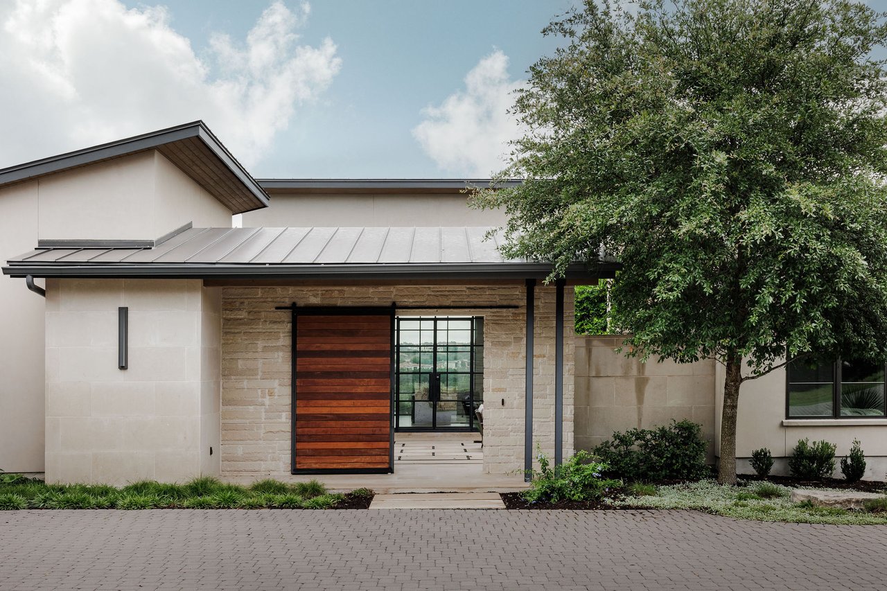 4601 Amarra Dr
