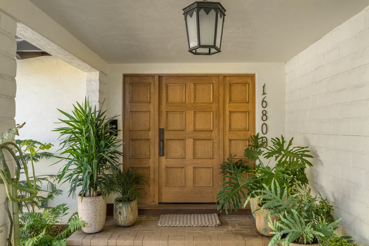 16800 Estrella Drive 