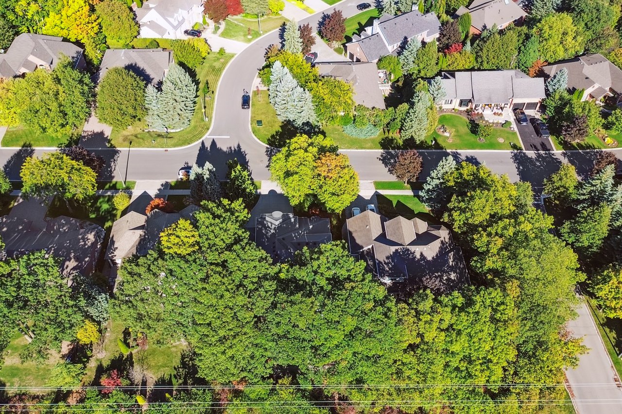 A Lifestyle Retreat in Prestigious Tyandaga Woods
