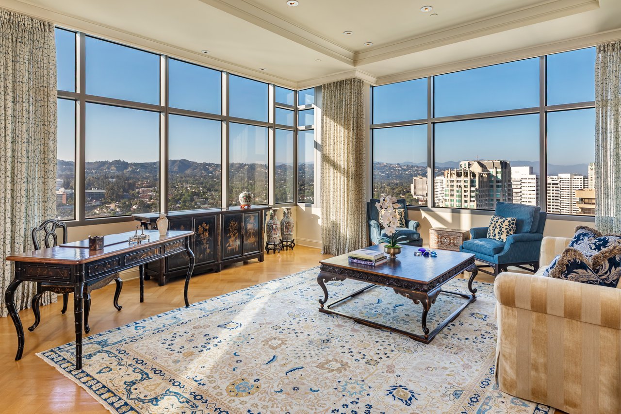 10800 Wilshire Blvd Unit: PH 2202, Wilshire Corridor