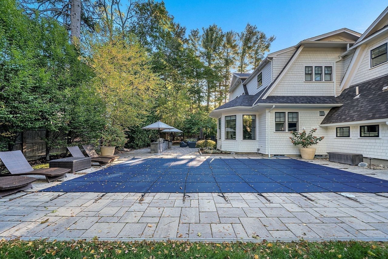 48 Country Club Road