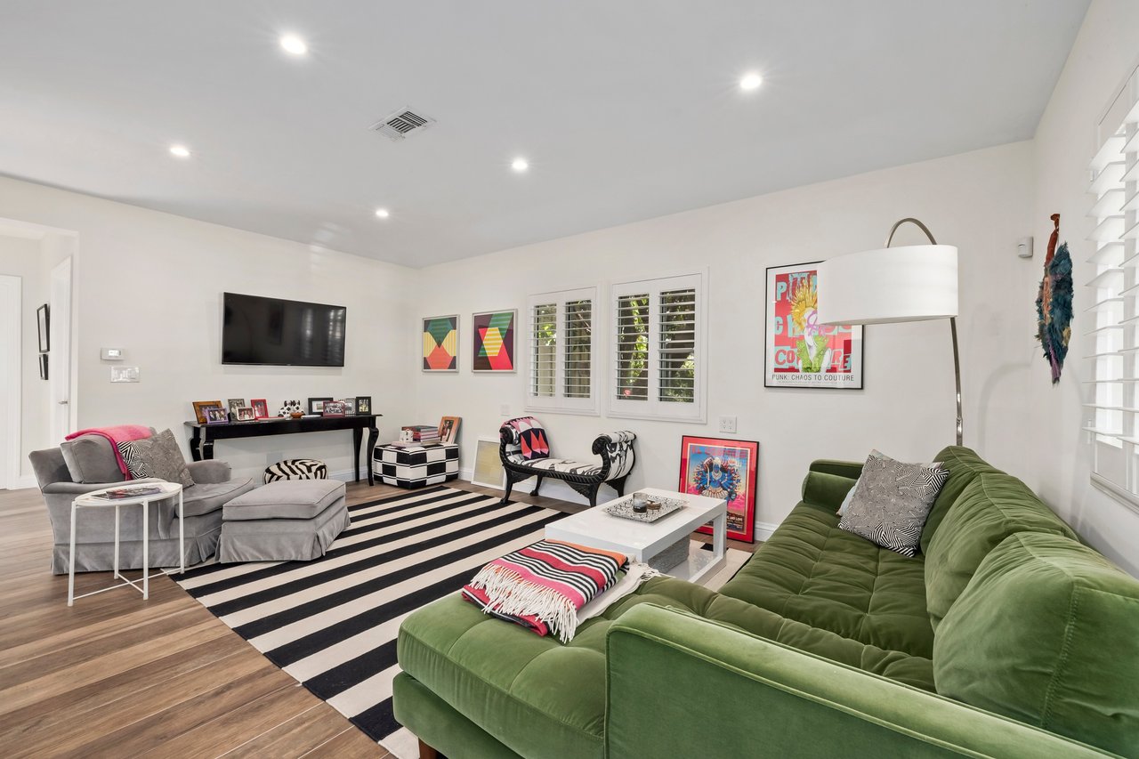449 N. Bundy Drive