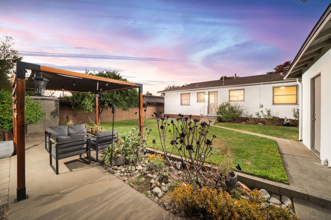 226 E Villanova