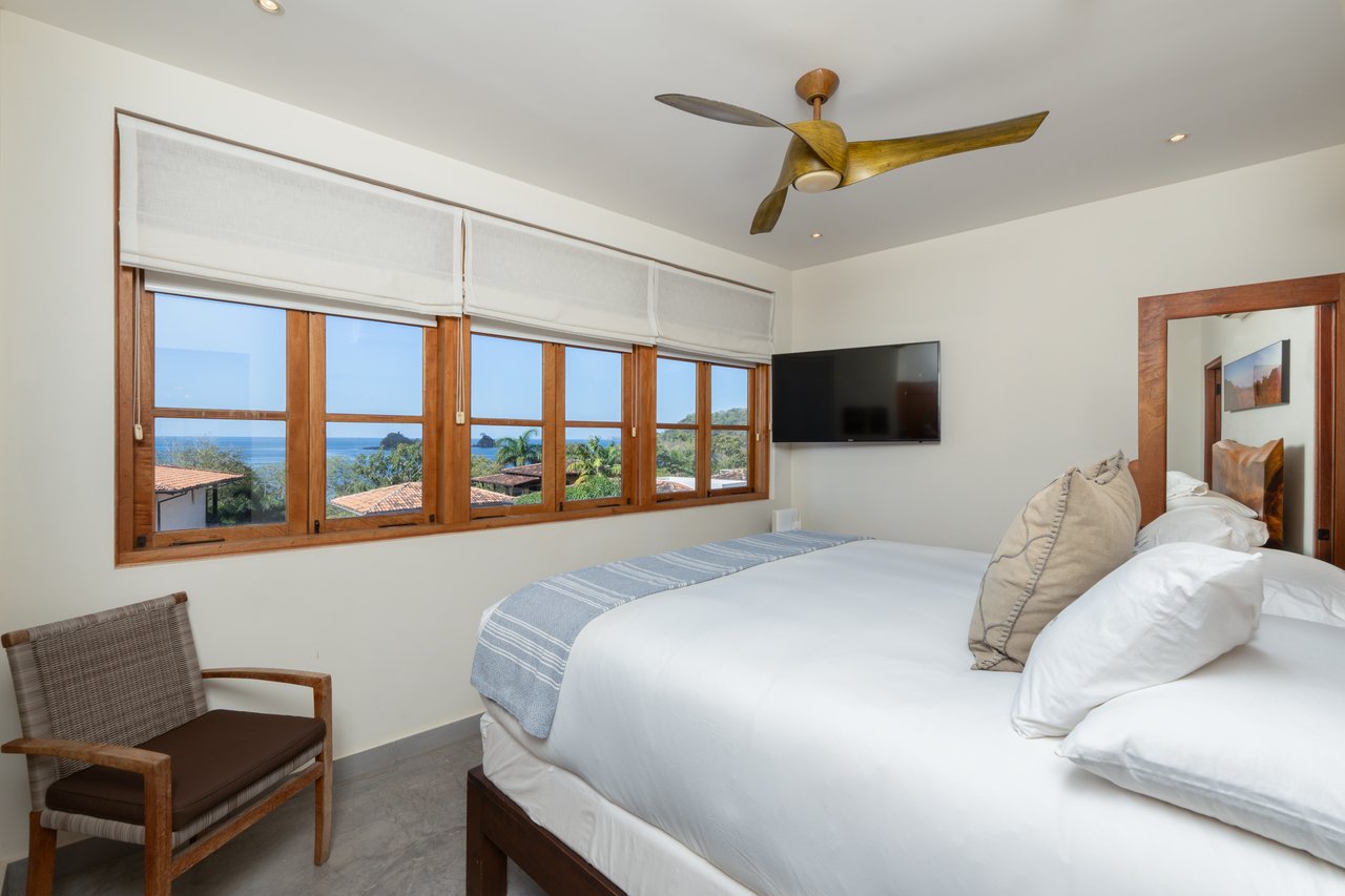32 Plaza Central | Oceanview 2-Bedroom Luxury Flat in Las Catalinas - Prime Location near Playa Danta