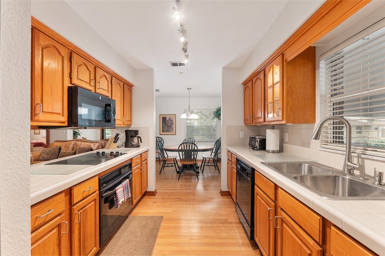 10745 SE Sunset Harbor Rd