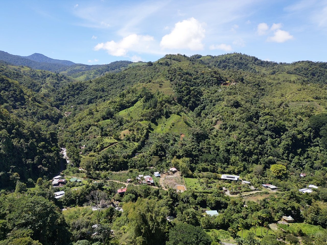 Breathtaking Mountain View Estate in Chimirol, Pérez Zeledón — 1.4 Hectares of Privacy, Nature & Potential