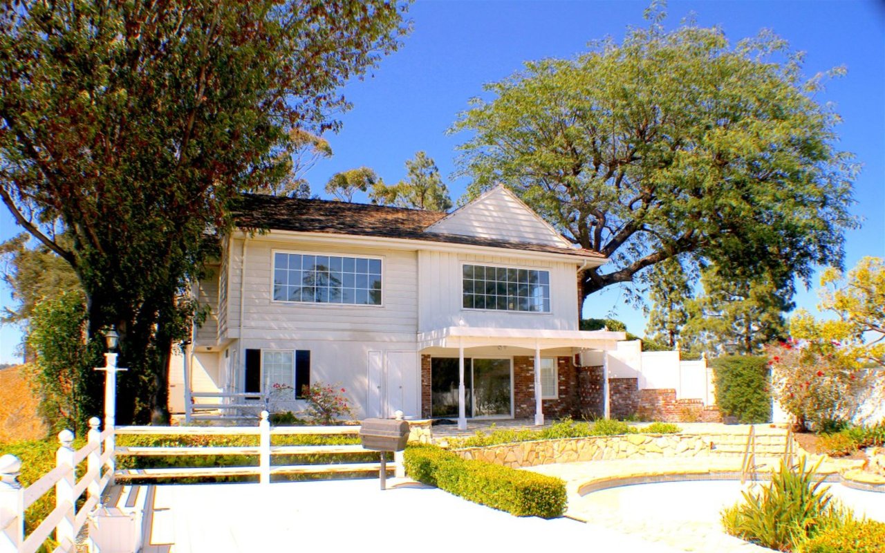 1351 Linda Flora Dr 
