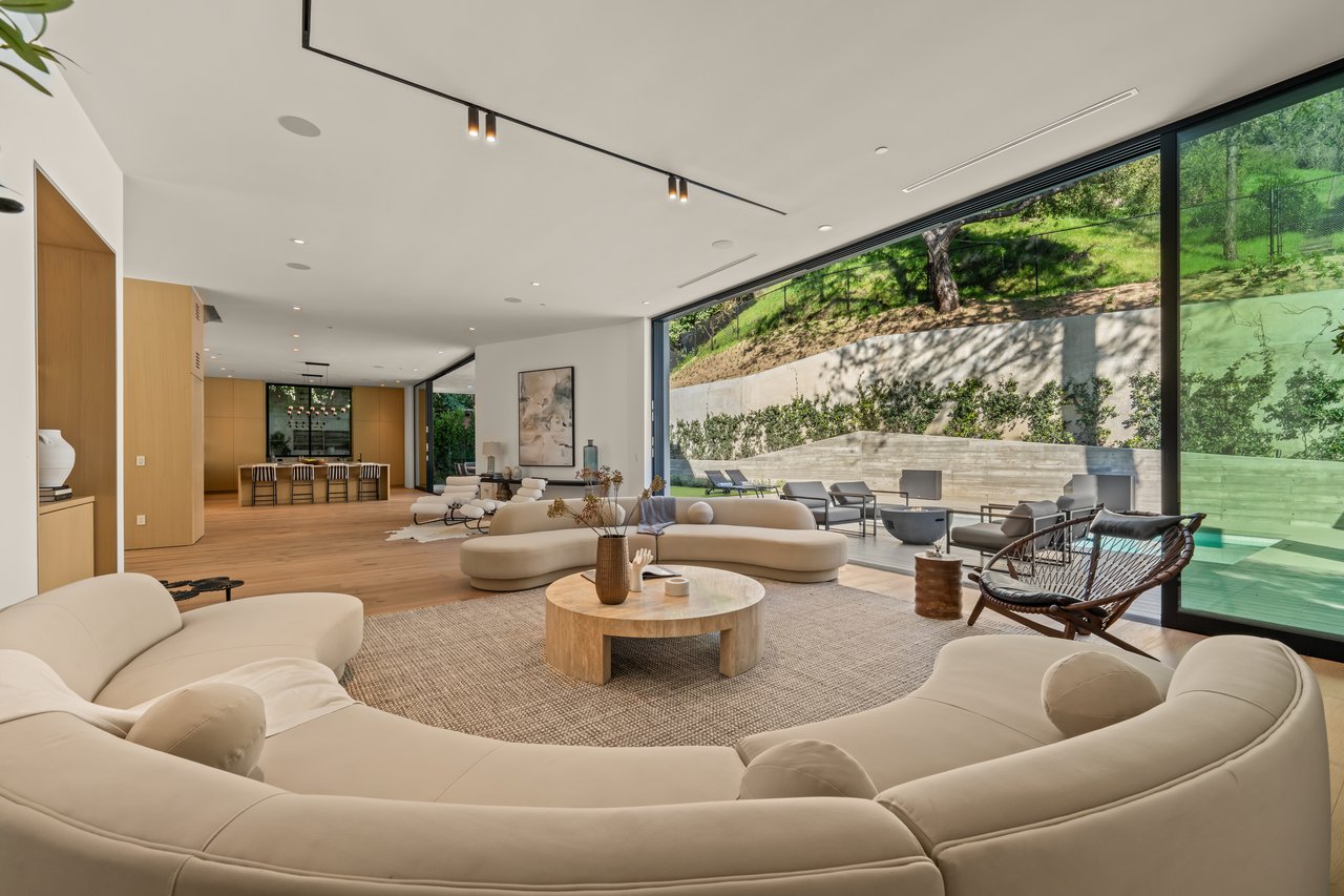 1508 Roscomare Rd, Bel Air 