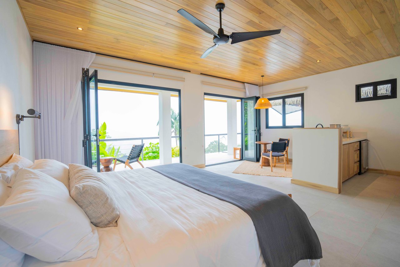 Casa Amarilla – An Extraordinary Luxury Retreat in Tres Rios