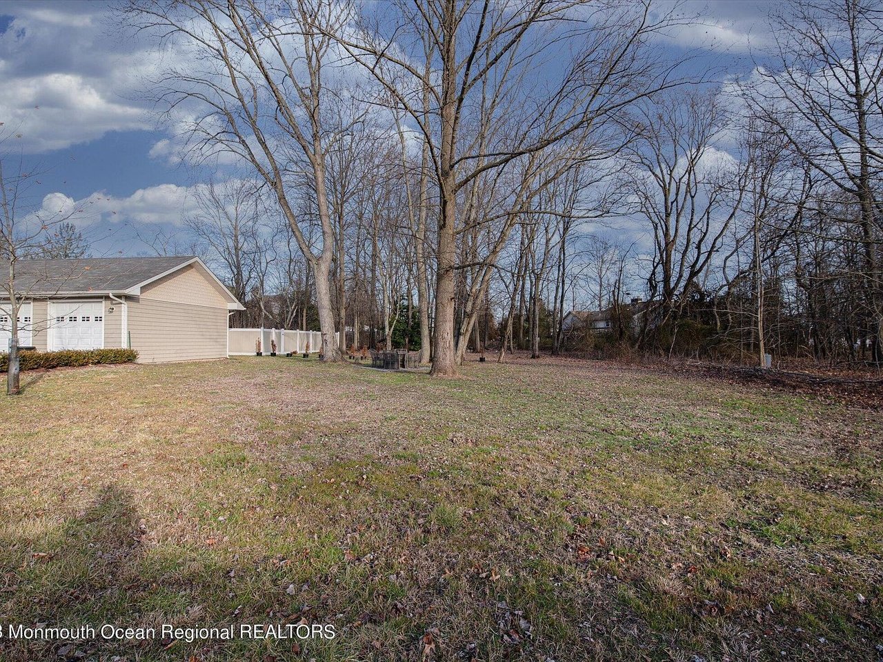 11 Gordons Corner Road