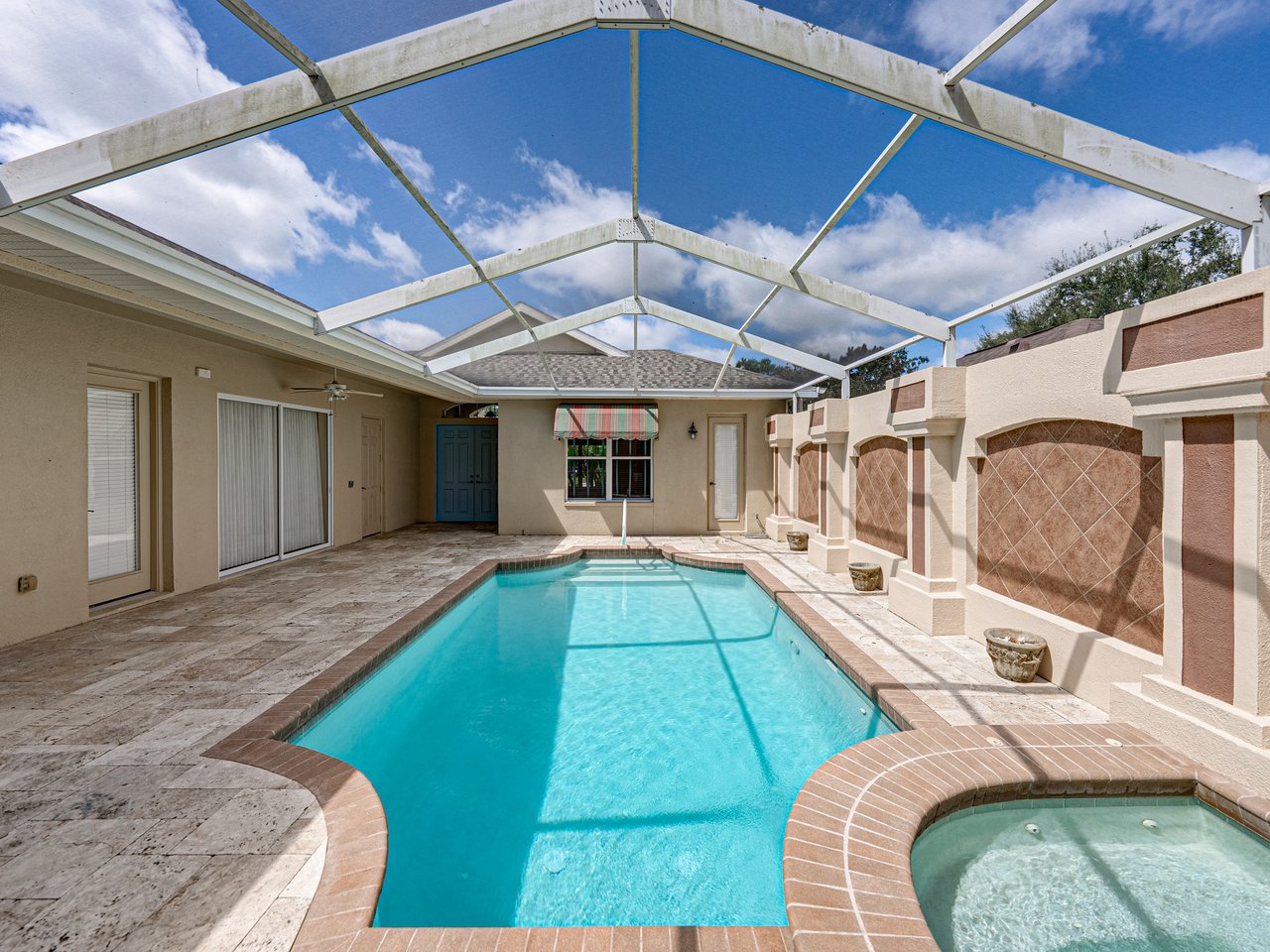 12508 FOREST HIGHLANDS DR