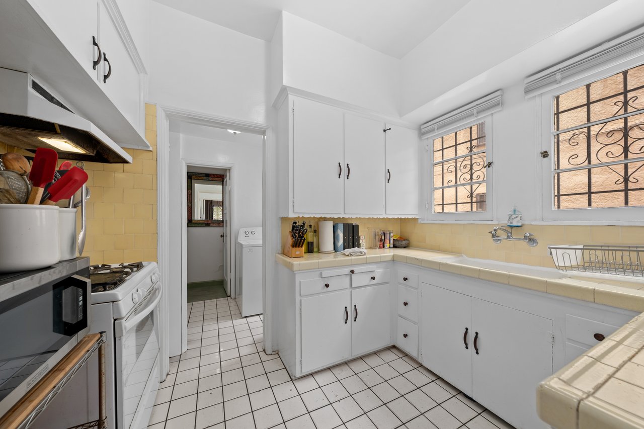 6427 Orange Street, Beverly Grove