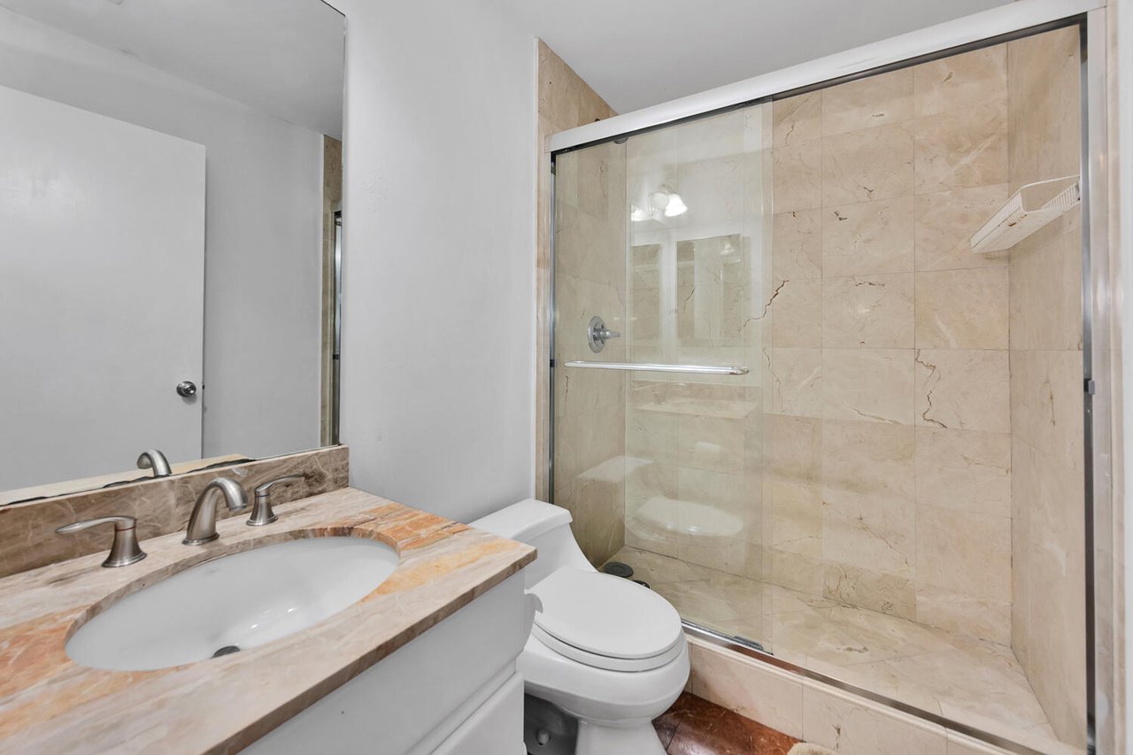 Spacious Rental in Brickell Key