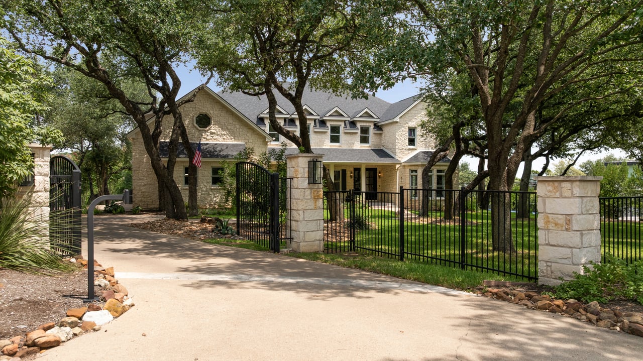 402 Graciosa Cove