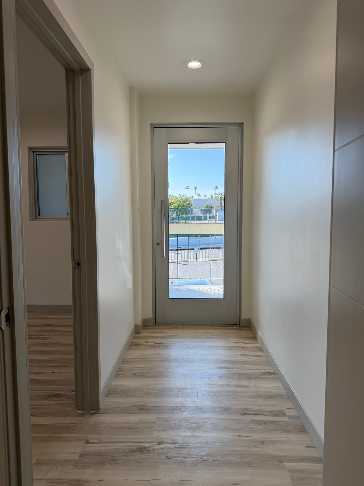 1519-1521 W. Glenoaks
