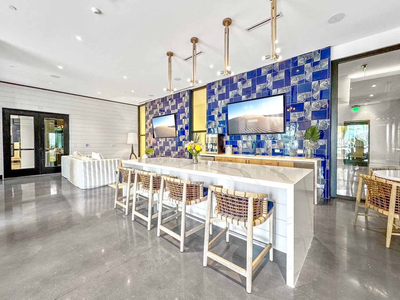 NOVEL BEACH PARK: WATERFRONT LUXURY LIVING