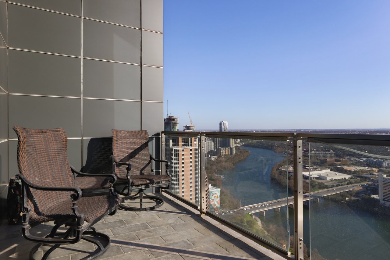 210 Lavaca Street #3601