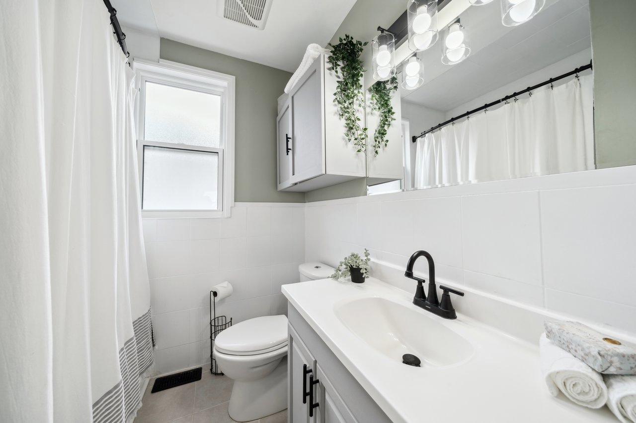 6499 Main Street, Stouffville