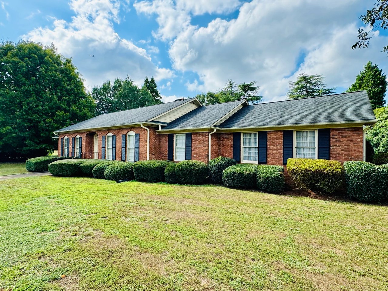 Sold - Excellent & Spacious Ranch Home For Sale in Walhalla, South Carolina