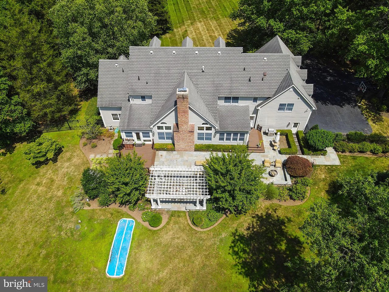 6 Rustic Dr