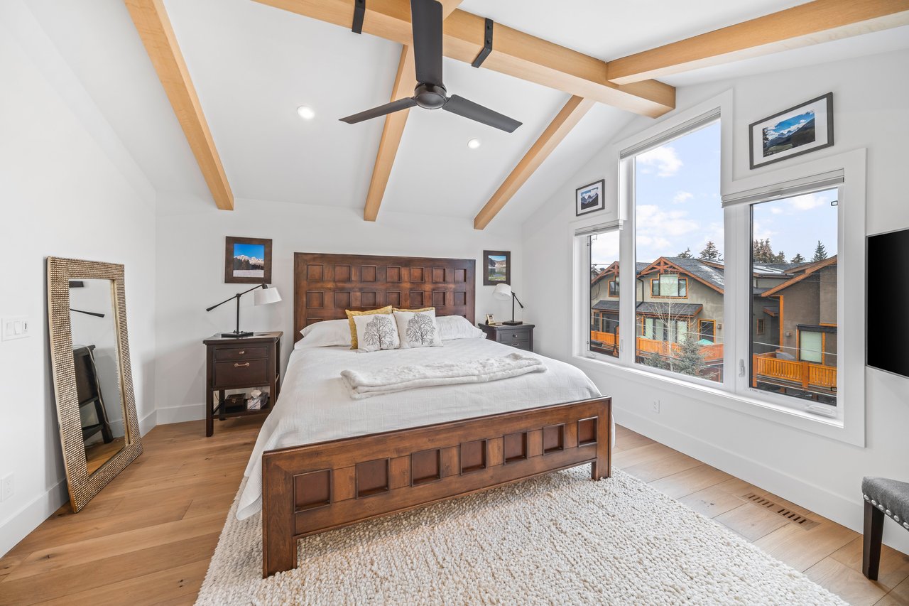 810 3rd Street Unit: 4