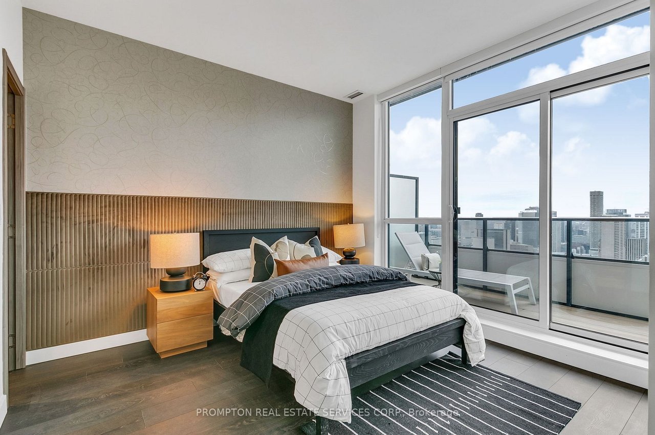 LUXURY PENTHOUSE ON WIDMER